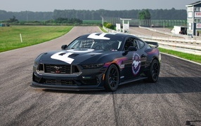 2023 Ford Mustang Dark Horse R race car on the track