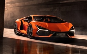 Быстрый автомобиль Lamborghini Revuelto 2023 года
