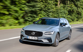 Silver Volvo V90 T6 AWD on the track