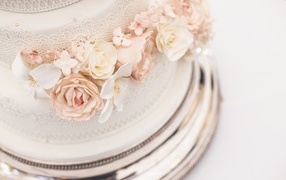 Big wedding cake with flowers
