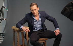 Popular actor Tom Hiddleston in a suit