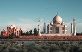 Big beautiful temple Taj Mahal, India