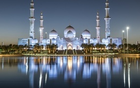 Sheikh Zayed Grand Mosque at night, Abu Dhabi