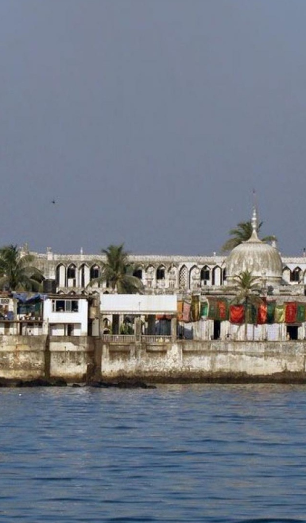 Мечеть Хадж Али в Мумбае