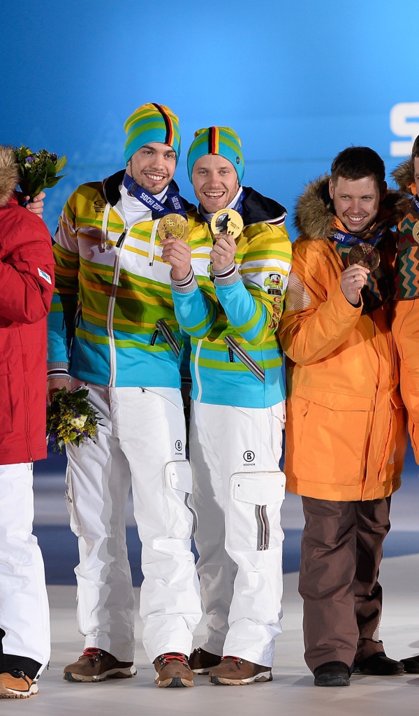 Австрийские саночники Андреас Лингер и Вольфганг Лингер на олимпиаде в Сочи