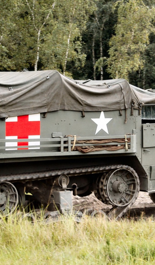 Медицинский военный автомобиль