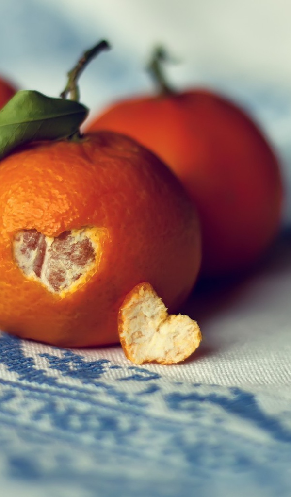 Сердце в кожуре апельсина