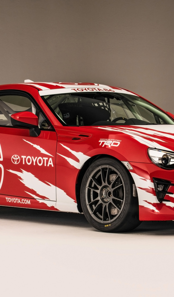 Красный гоночный автомобиль Toyota GT86