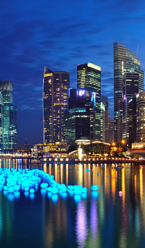 Night view of Marina Bay in Singapore