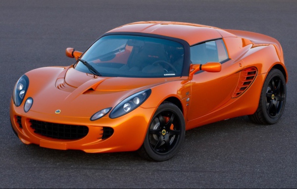 Оранжевый Lotus Elise