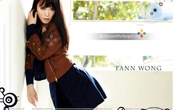 Красивая актриса Фэнн Вонг