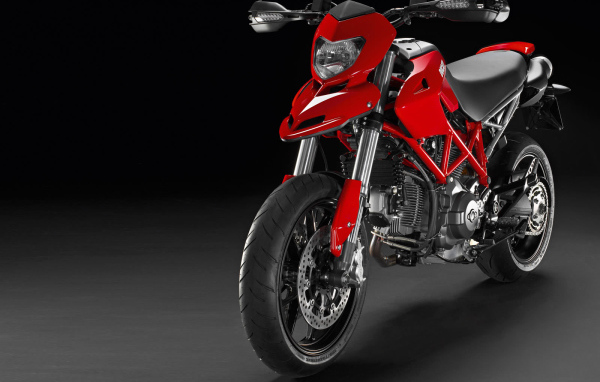Невероятно быстрый мотоцикл Ducati Hypermotard