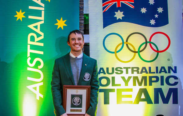 Обладатель серебряной медали австралийский фристайлист Дэвид Моррис 