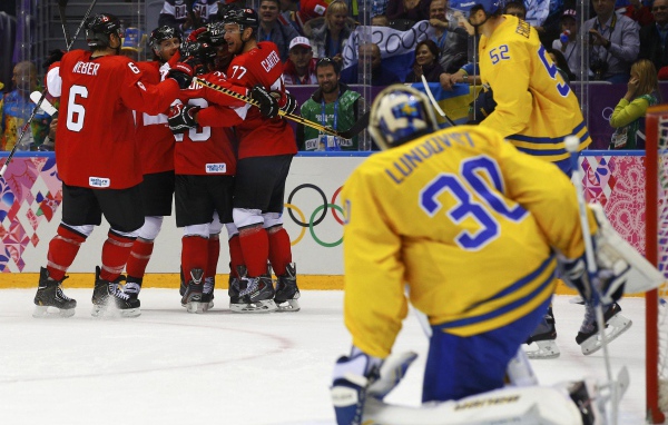 Шведские хоккеисты обладатели серебряной медали в Сочи