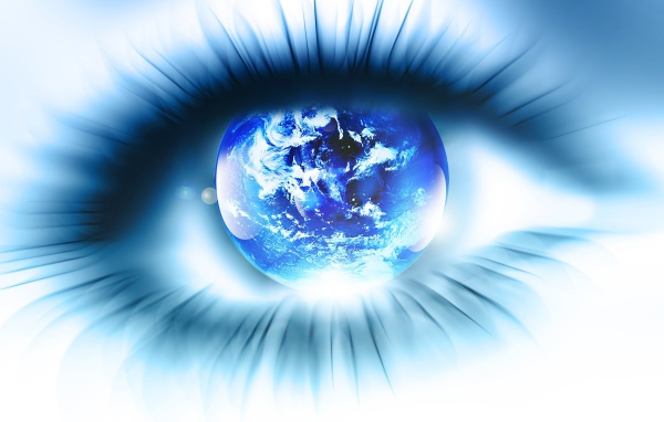 Глаз с голубой планетой земля абстракция 