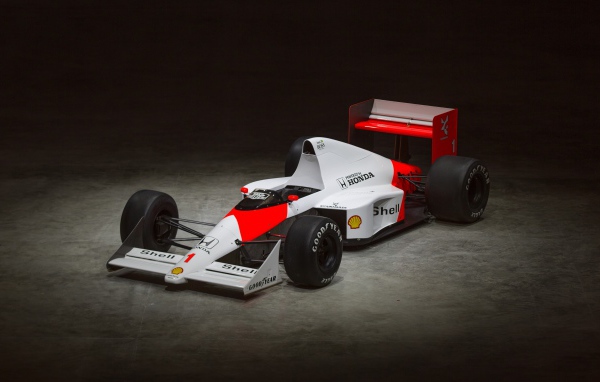 Гоночный автомобиль McLaren Senna P15, 2018
