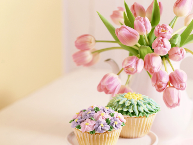 Nature_Flowers_Tulips_and_cakes_022579_29.jpg