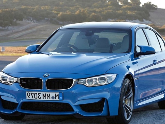 Синий BMW M3 Sedan 2017 года