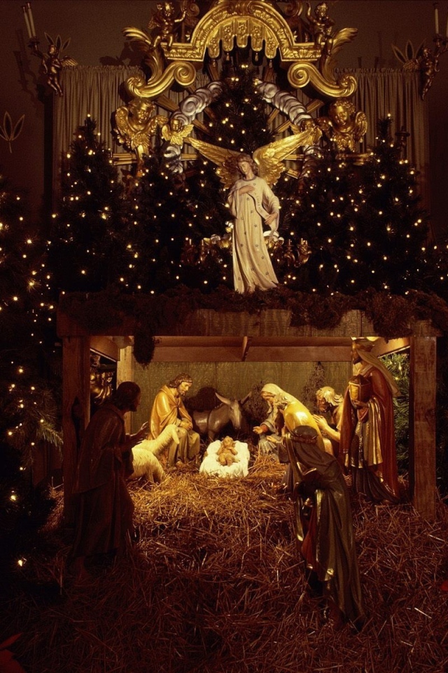 Новогодняя елка в храме христа спасителя