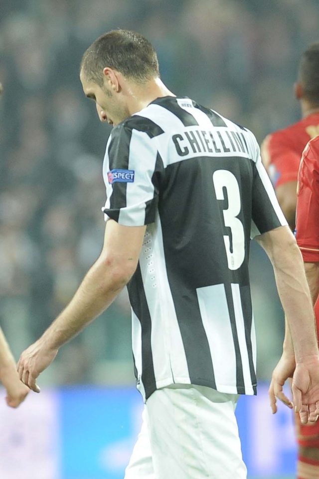 The player of Juventus Giorgio Chiellini in enemy lines