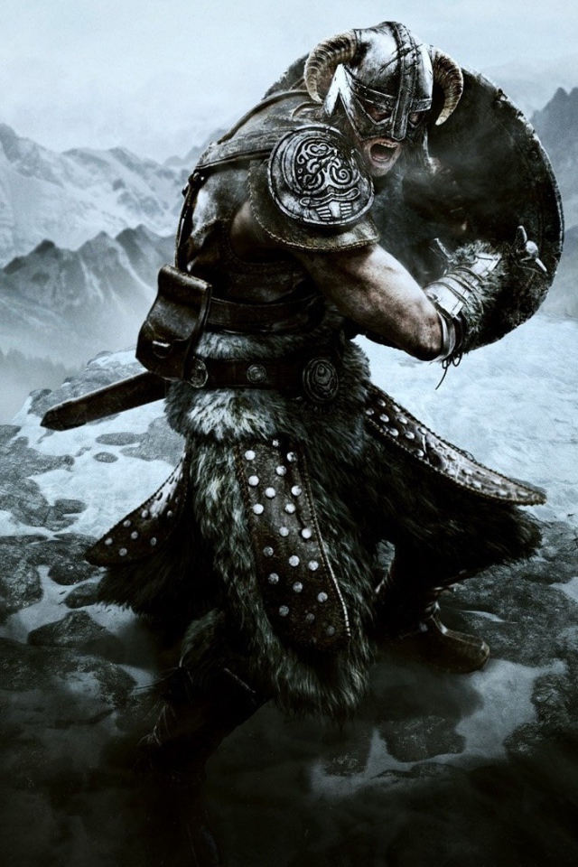 Сильный викинг в горах