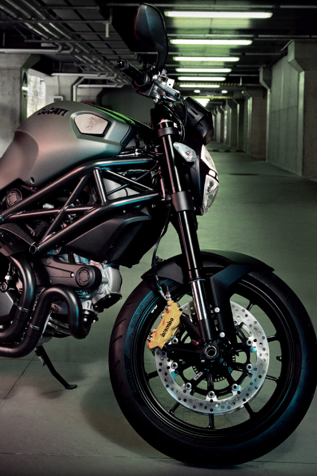 Мотоцикл модели Ducati Monster Diesel