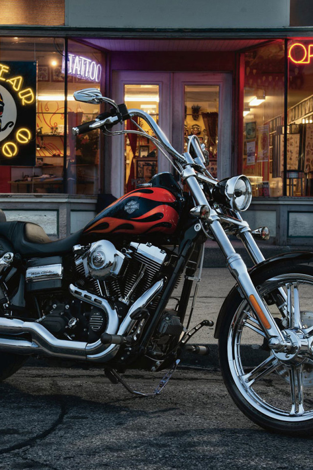 Невероятный мотоцикл Harley-Davidson Dyna Wide Glide