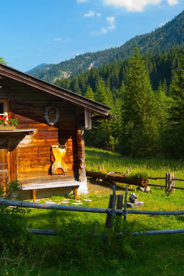 Деревенский дом в горах
