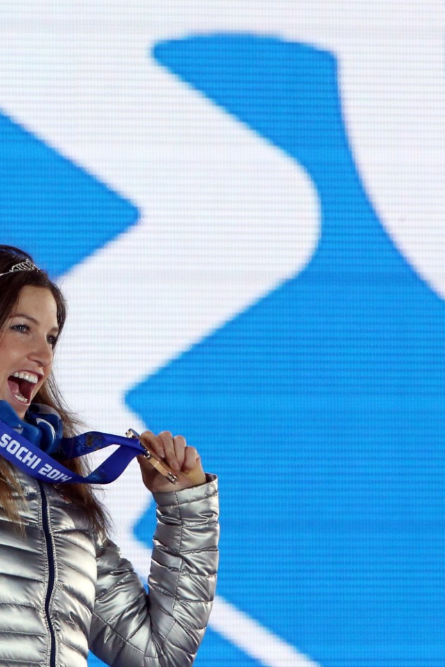 Обладательница бронзовой медали в дисциплине горные лыжи Джулия Манкусо на олимпиаде в Сочи 