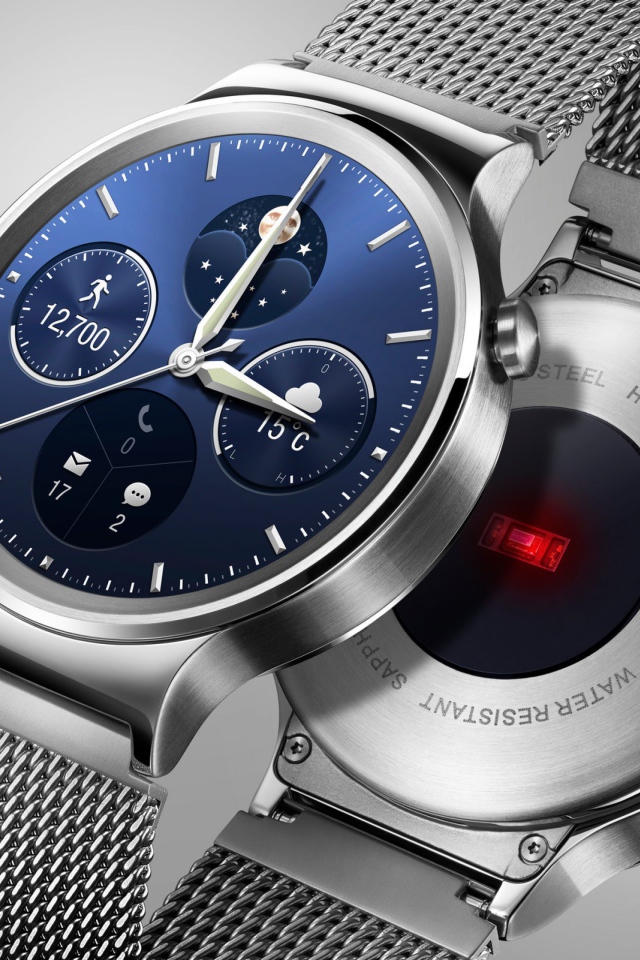 Умные часы  Huawei Watch 2 на сером фоне, 2017