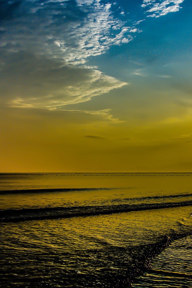 Красивый закат над пляжем  Санрайз
