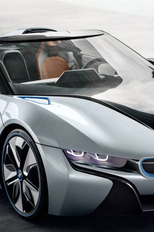 Электромобиль BMW i8 модель 2017 года 