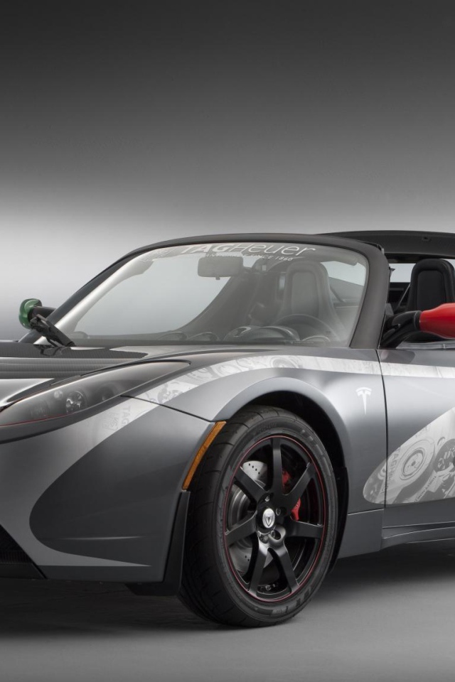 Спортивный электромобиль Tesla Roadster