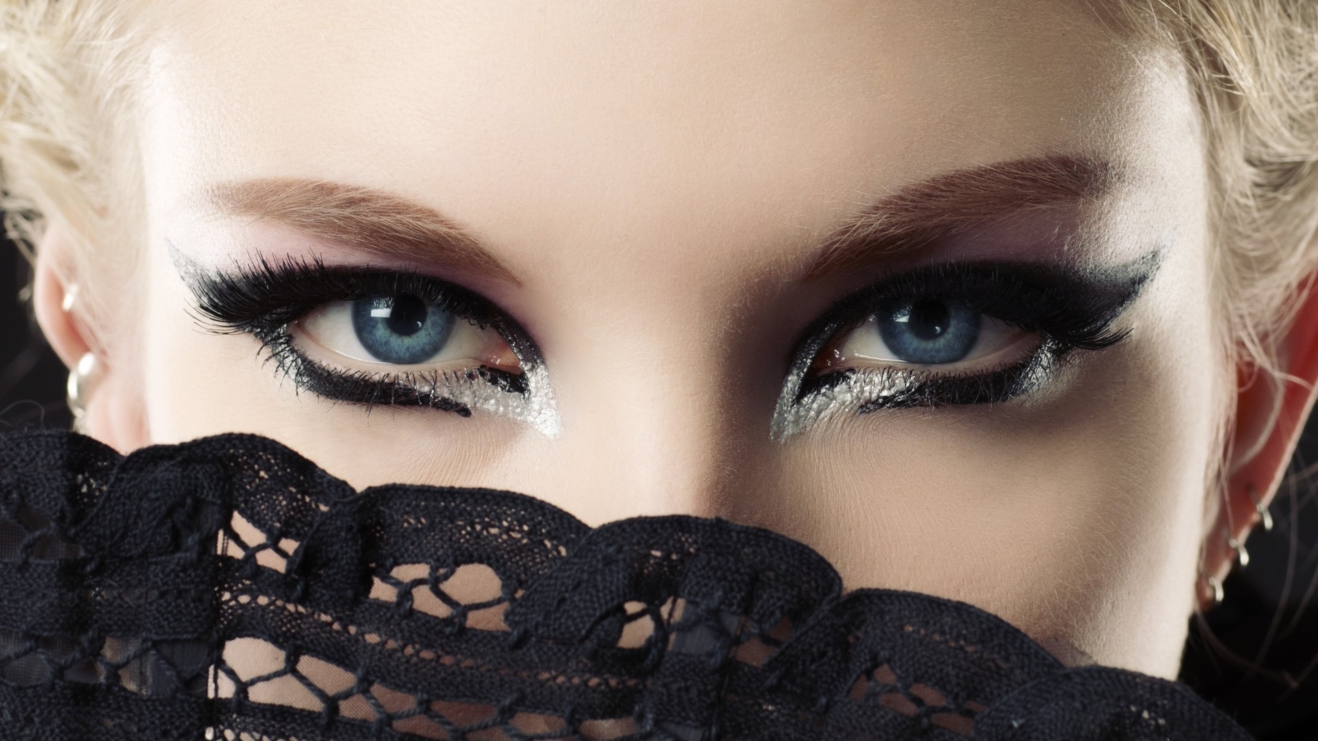 Blue Eyes In A Beautiful Make Up Wallpapers And Images