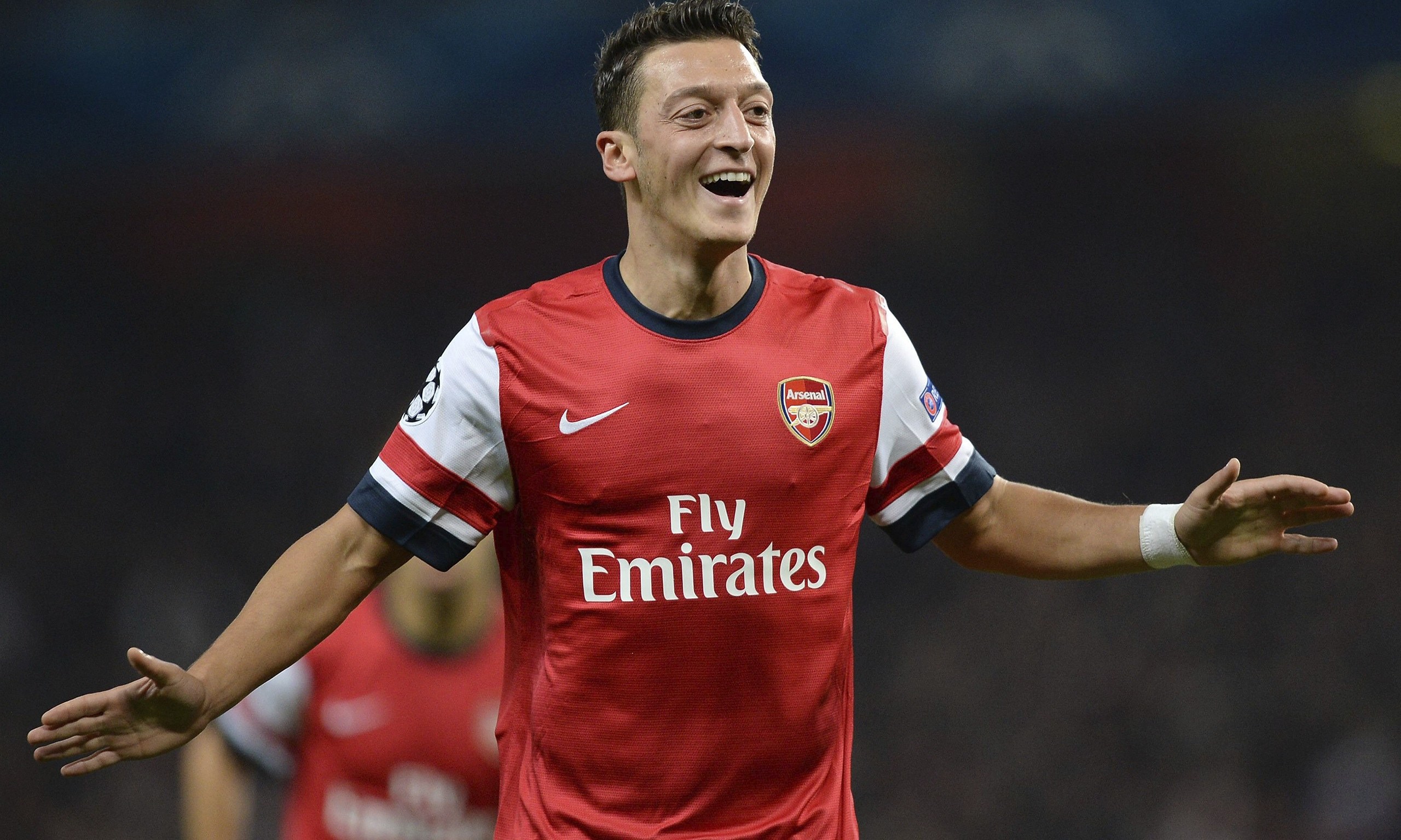 The Player Of Arsenal Mesut Ozil Is Happy After Victory Wallpapers And