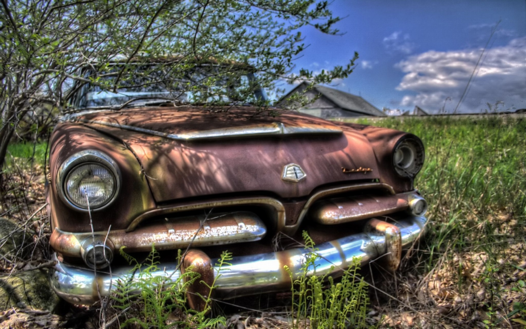 старый автомобиль 
