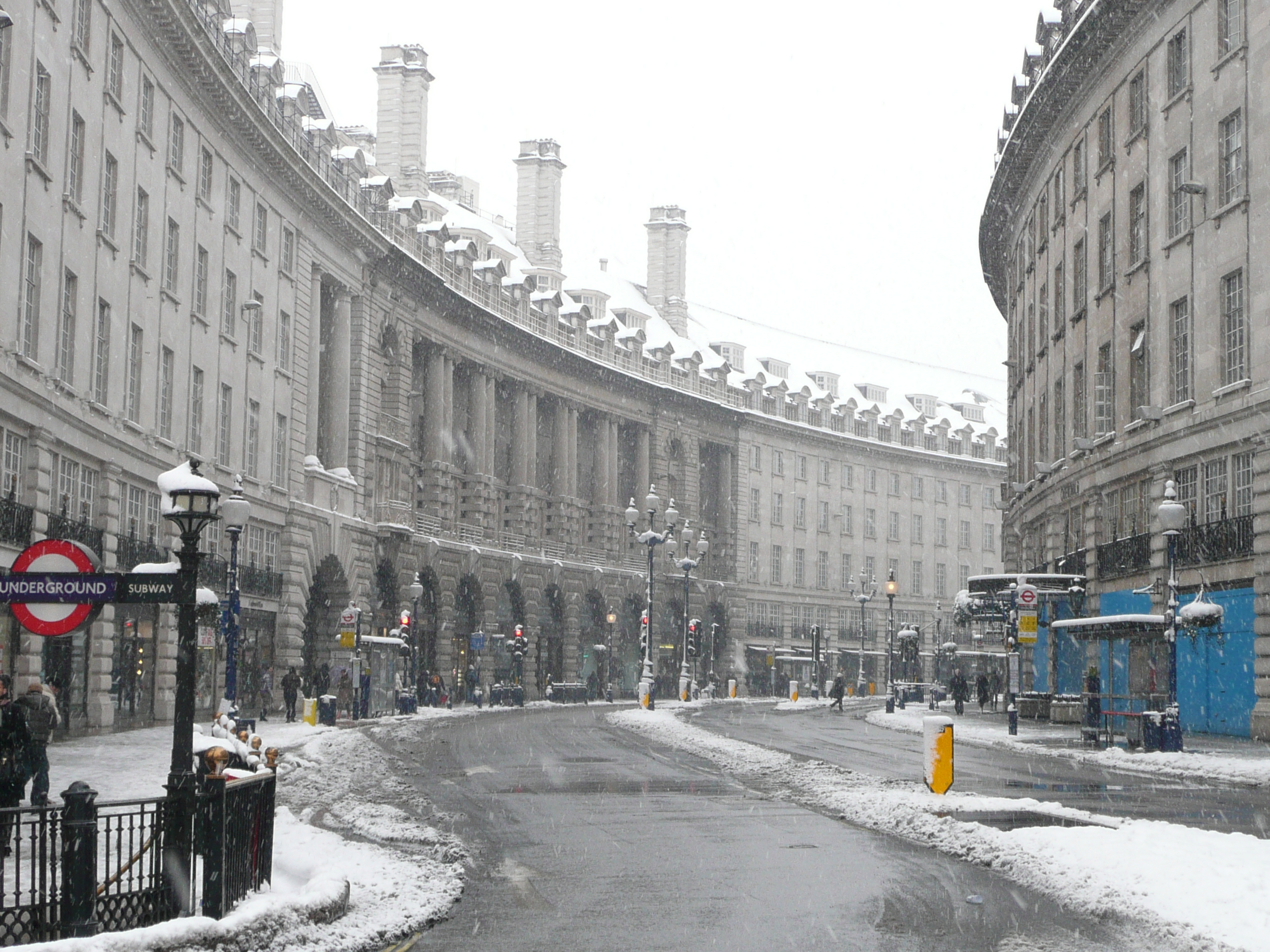 Snow in London Regen