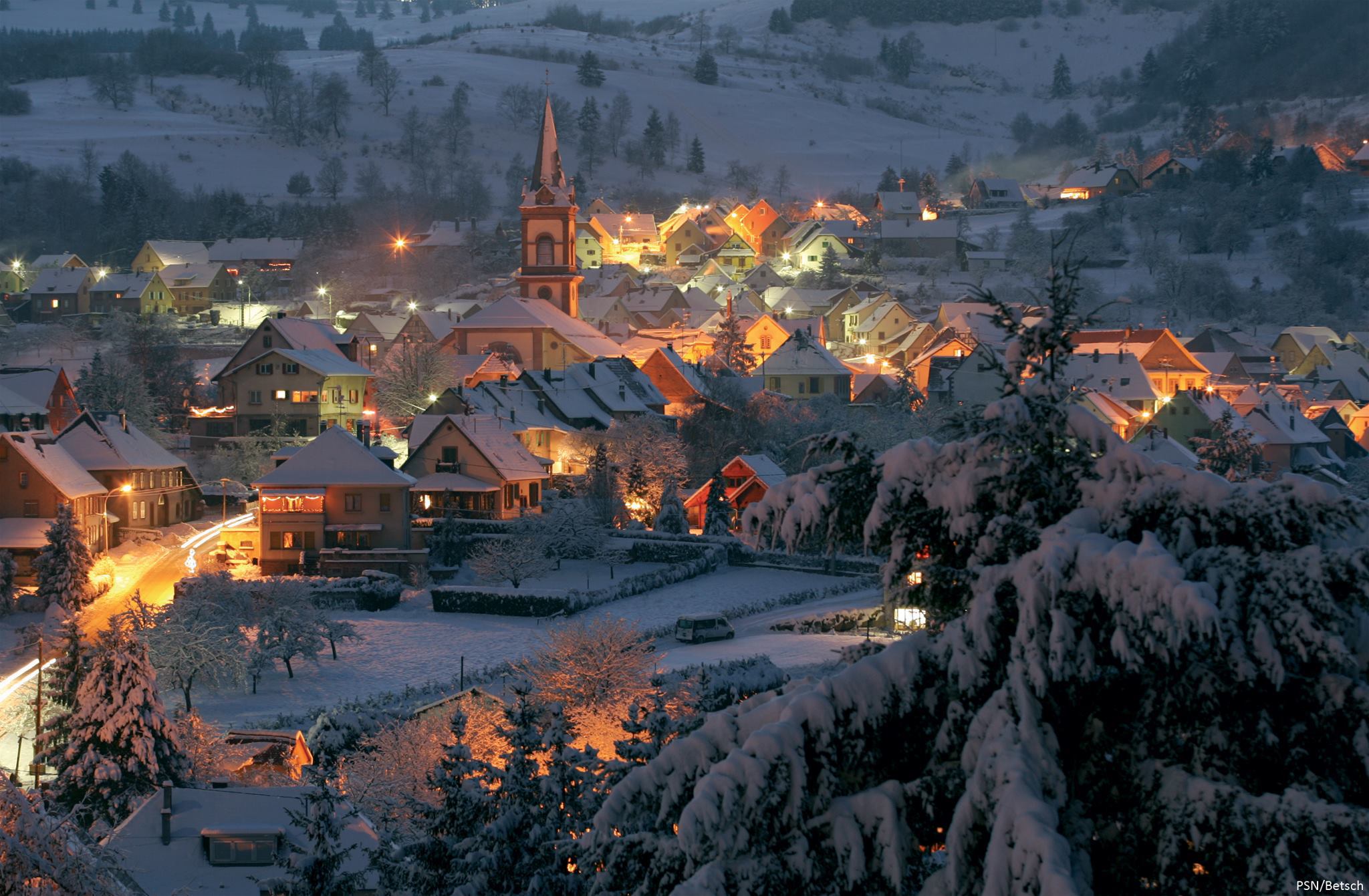 http://www.zastavki.com/pictures/originals/2014/World___France_Christmas_in_Alsace__France_073434_.jpg