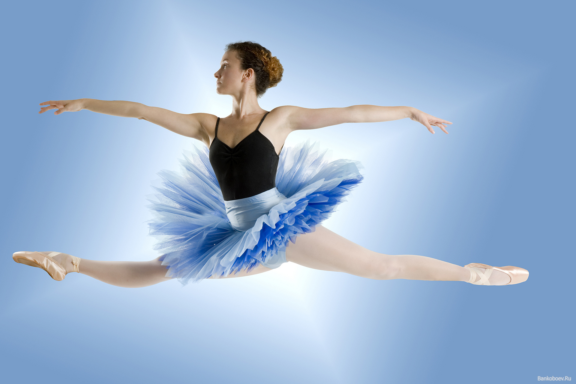 Floating in the air dancer wallpapers and images - wallpapers, pictures