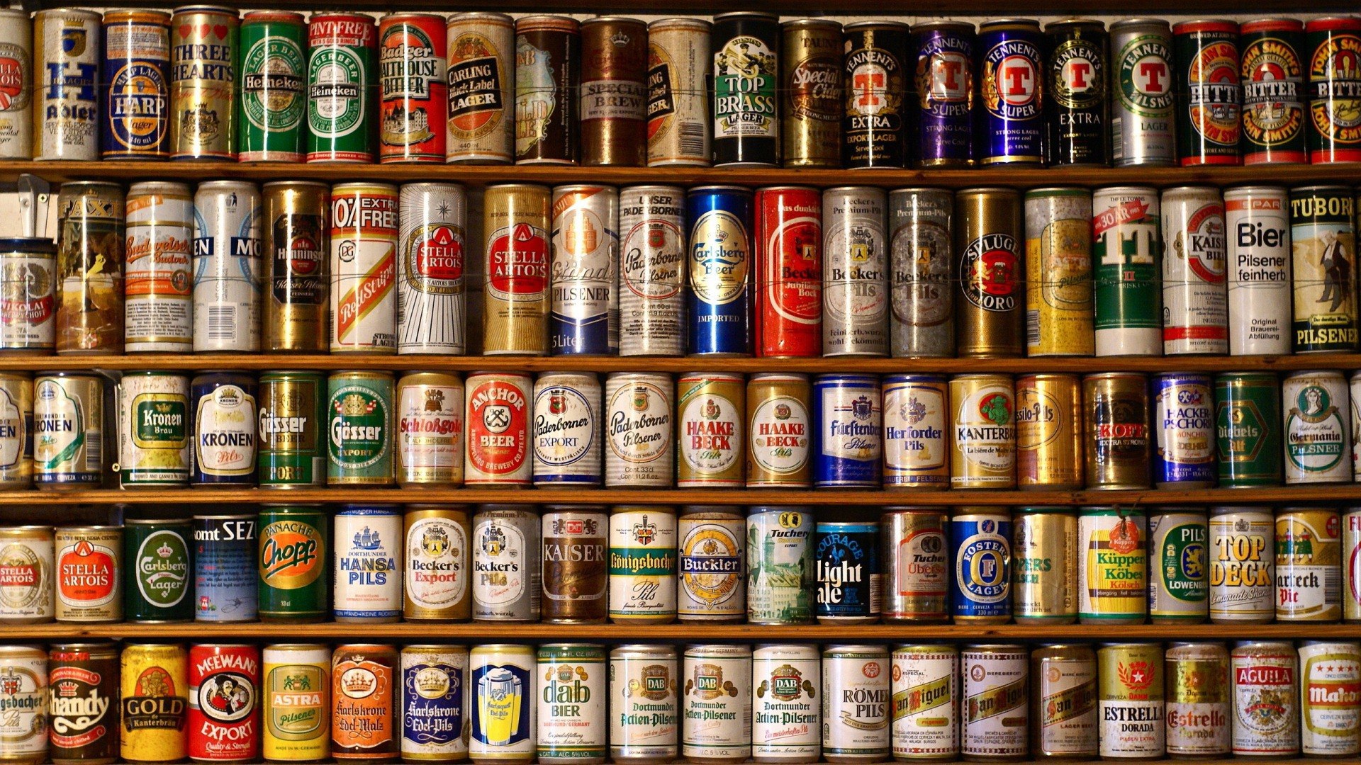 Beer shelf in the store wallpapers and images wallpapers, pictures
