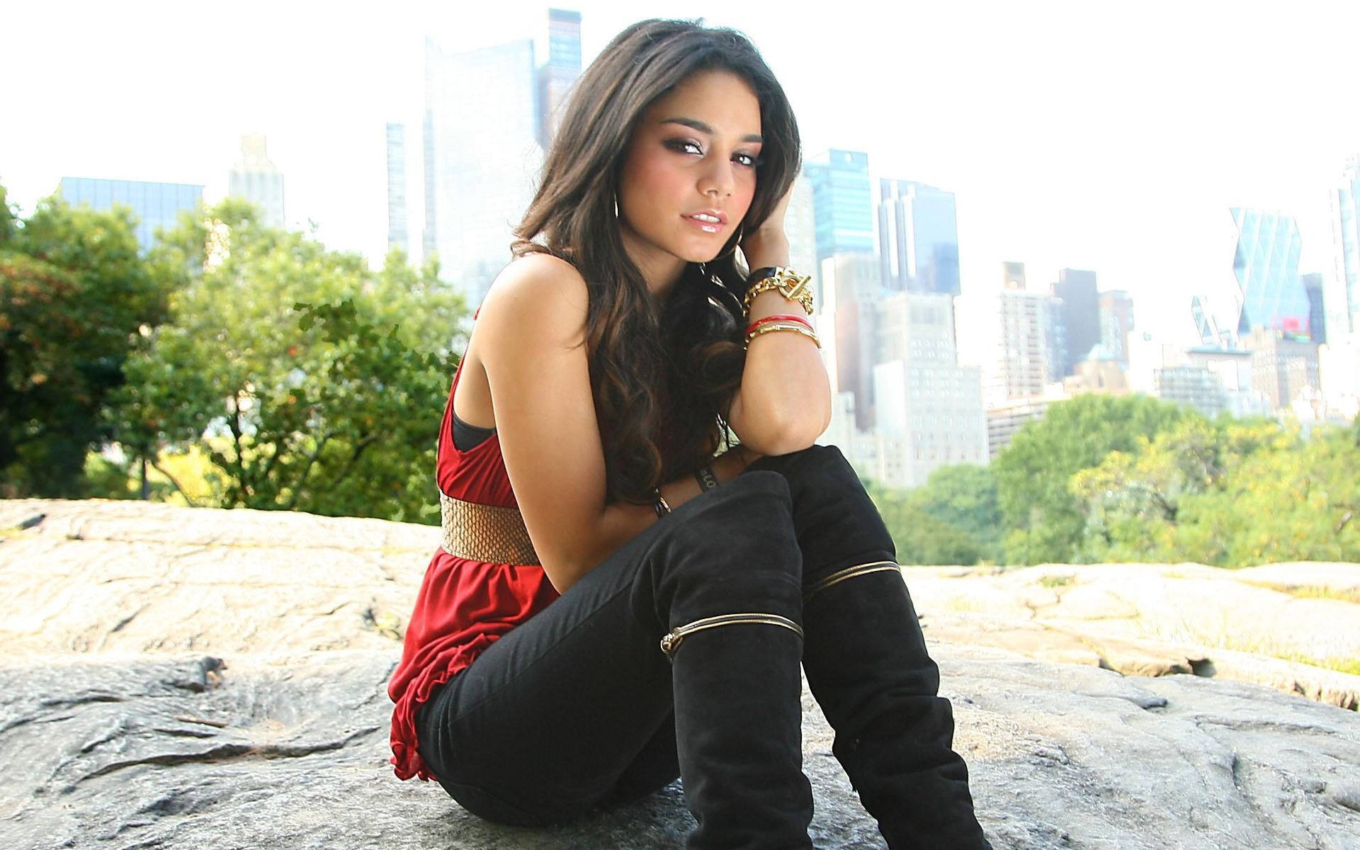 American Singer Vanessa Hudgens Wallpapers And Images Wallpapers