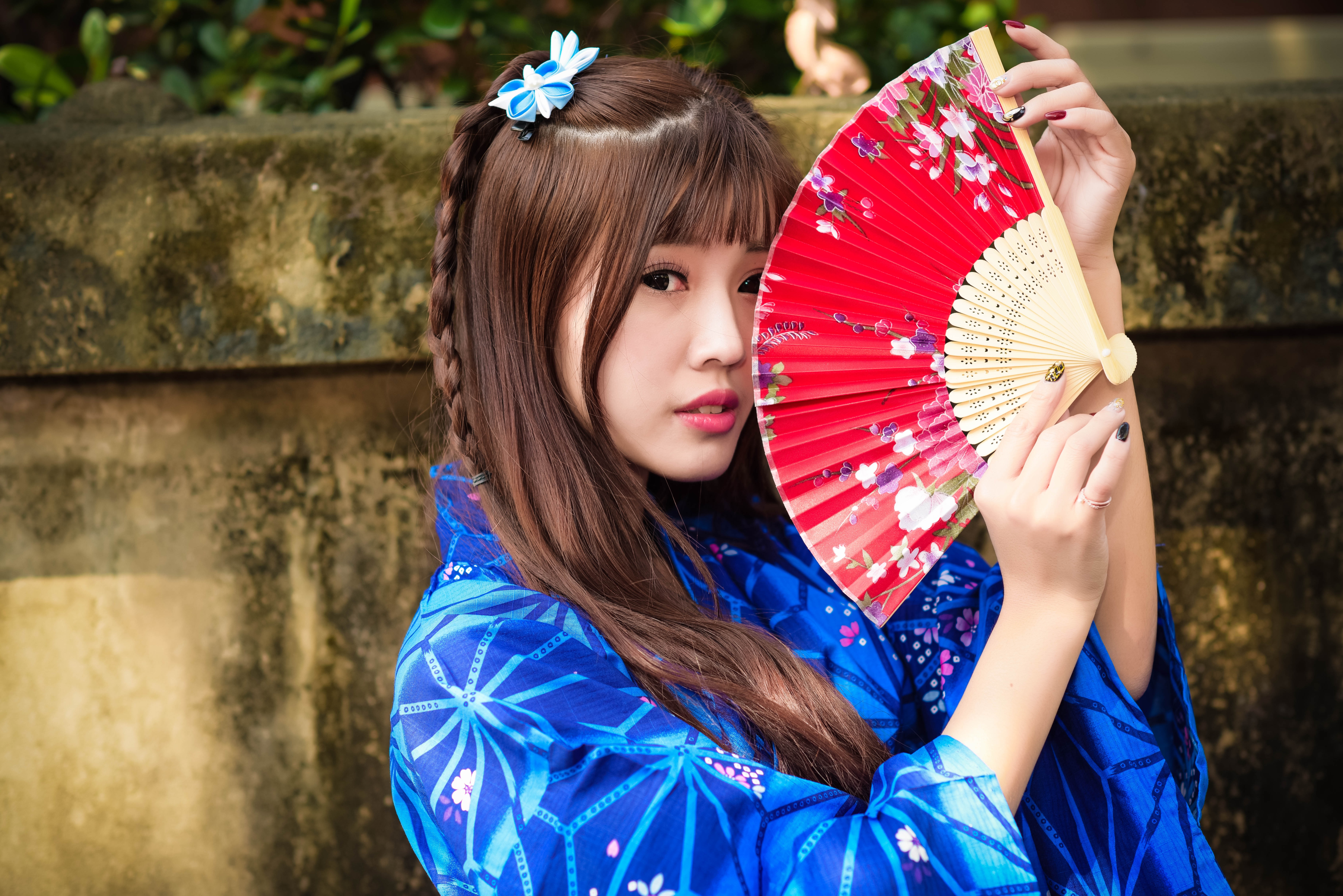 Beautiful Asian girl with a fan in hands wallpapers and ...