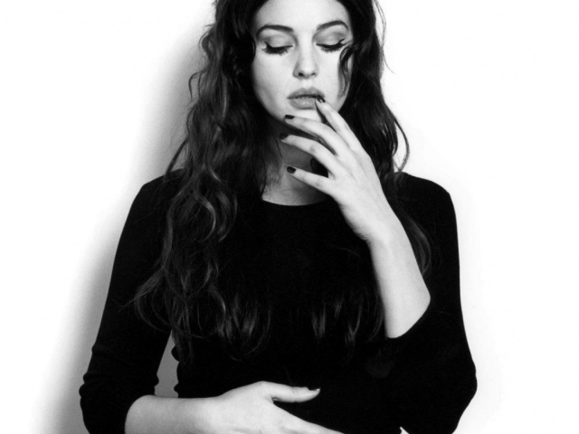 Обои для рабочего стола Monica Bellucci