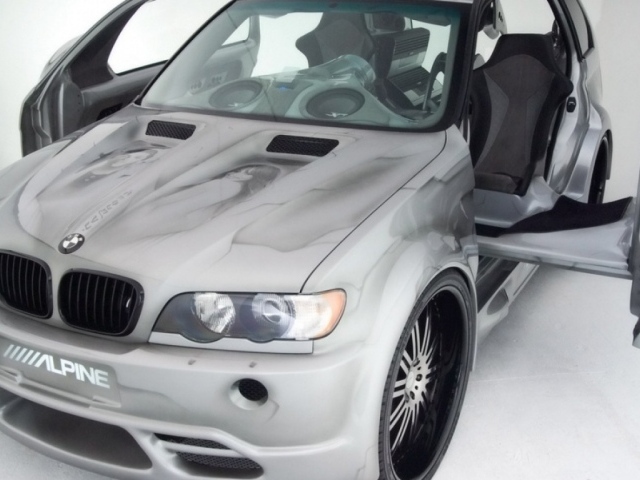 Необычный тюнинг BMW
