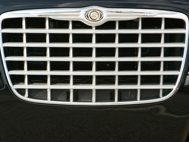 Chrysler SRT гриль