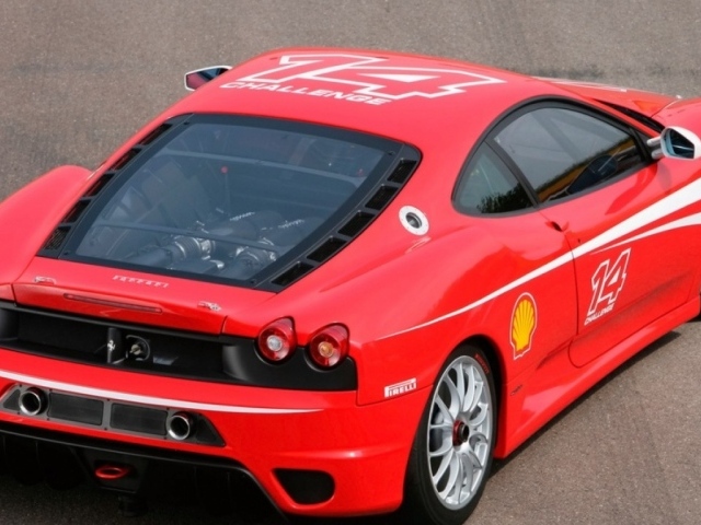 Спортивный автомобиль Ferrari F430 2006