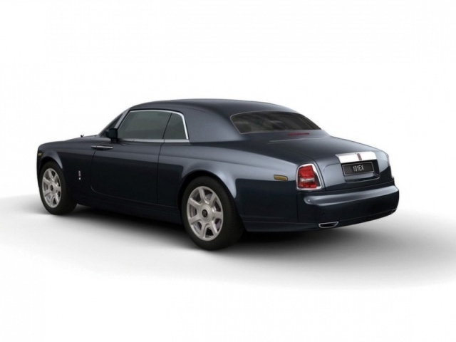Черный Rolls Royce