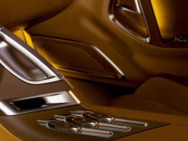 Внутри автомобиля