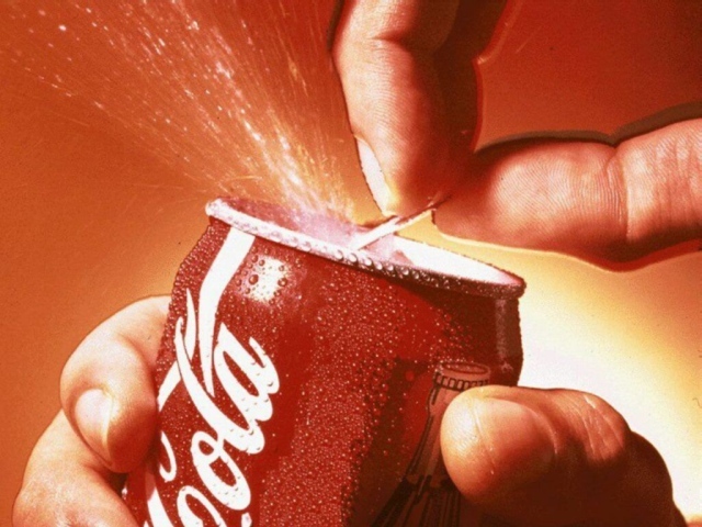 Банка coca cola