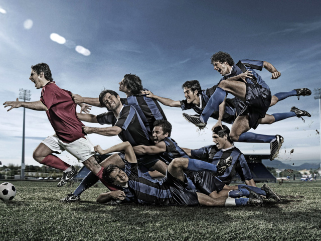 Драка за мяч / Футбол